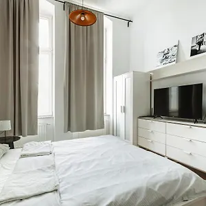 komfortowy-apartament-w-samym-centrum-wroclawia.hotelswroclaw.com/