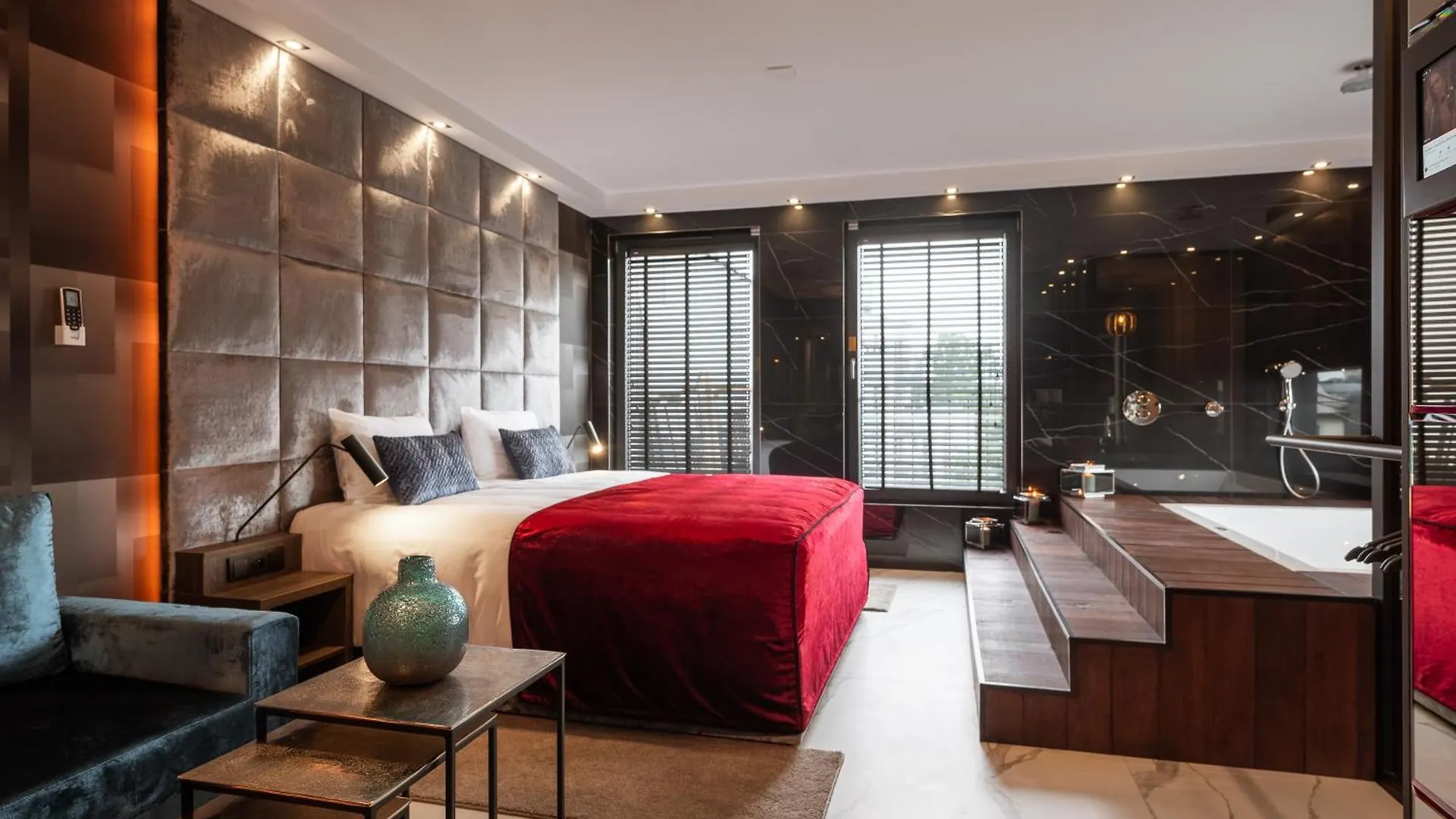 Art Penthouse With Jacuzzi - Krakow Center Lejlighed 0*,